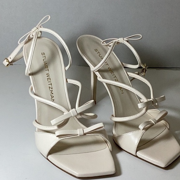 Tully Sandal (Women)
Stuart Weitzman
Women - Picture 6 of 12